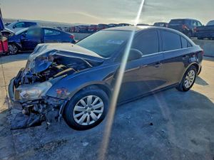 Chevrolet Cruze LS 1.8L 4 2011