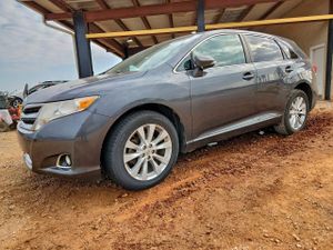 Toyota Venza LE 2.7L 4 2013