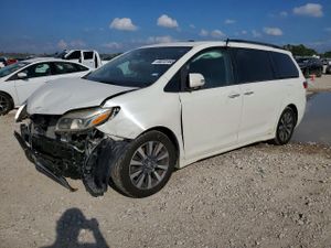 Toyota Sienna XLE 3.5L 6 2018
