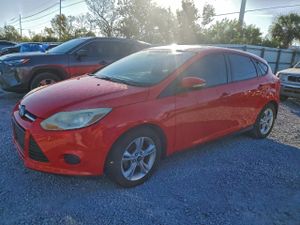 Ford Focus SE 2.0L 4 2013
