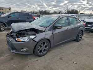 Ford Focus SE 2.0L 4 2013