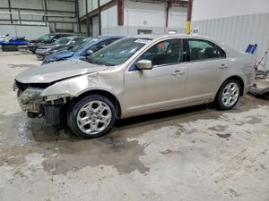 Ford Fusion SE 2.5L 4 2010