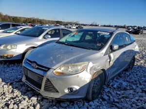 Ford Focus SE 2.0L 4 2012