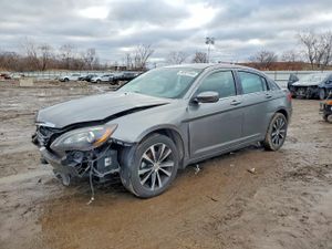 Chrysler 200 TOURING 2.4L 4 2013
