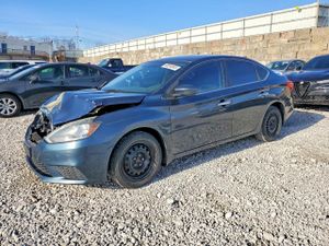 Nissan Sentra S 1.8L 4 2017