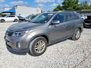 Kia Sorento LX 2.4L 4 2014