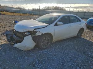 Toyota Camry LE 2.5L 4 2015