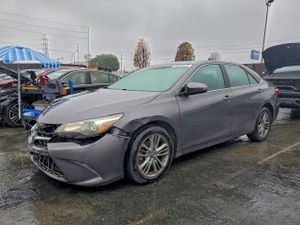 Toyota Camry LE 2.5L 4 2015