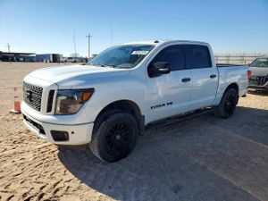 Nissan Titan PLATINUM RESERVE 5.6L 8 2019