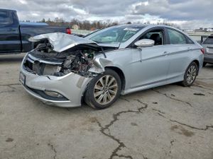 Hyundai Sonata SE 2.4L 4 2014