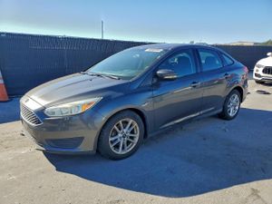 Ford Focus SE 2.0L 4 2015