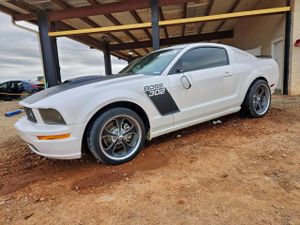 Ford Mustang GT 4.6L 8 2005