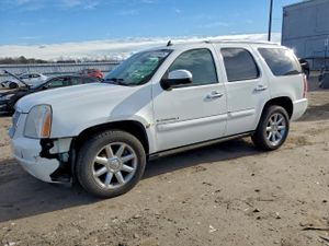 GMC Yukon DENALI 6.2L 8 2008