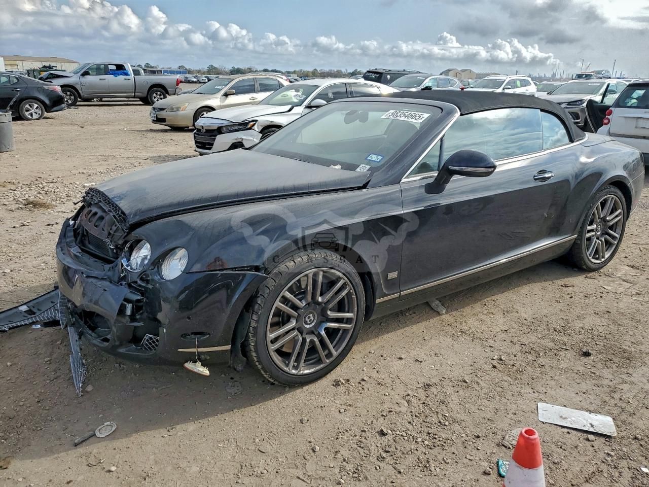 Bentley Continental GTC 6.0L 12 2011