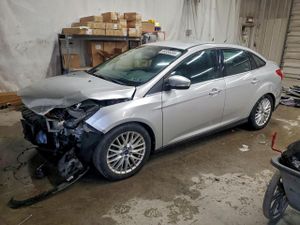 Ford Focus TITANIUM 2.0L 4 2014