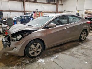 Hyundai Elantra GLS 1.8L 4 2013