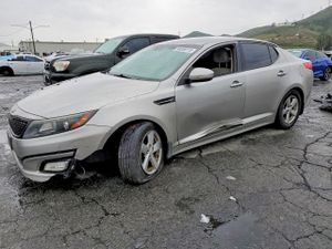 Kia Optima LX 2.4L 4 2015
