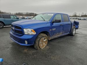 RAM 1500 ST 5.7L 8 2015
