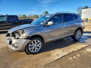 Nissan Rogue S 2.5L 4 2012