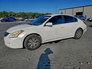 Nissan Altima BASE 2.5L 4 2010