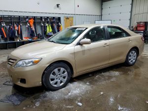 Toyota Camry BASE 2.5L 4 2010