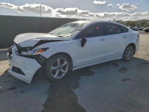 Ford Fusion SE 1.6L 4 2013