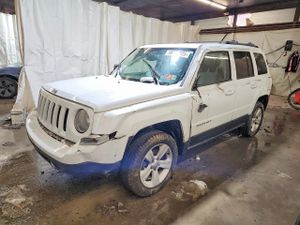 Jeep Patriot LATITUDE 2.4L 4 2014