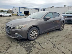 Mazda 3 GRAND TOURING 2.0L 4 2014