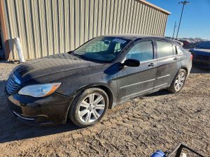 Chrysler 200 TOURING 2.4L 4 2013