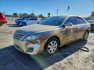 Toyota Camry BASE 2.5L 4 2010