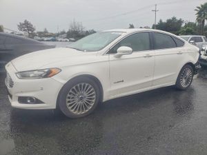 Ford Fusion TITANIUM HEV 2.0L 4 2014