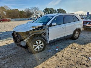 Kia Sorento LX 2.4L 4 2013
