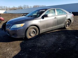 Toyota Camry BASE 2.5L 4 2010