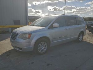 Chrysler Town & Country TOURING 3.8L 6 2010