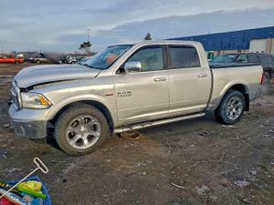RAM 1500 LARAMIE 5.7L 8 2015