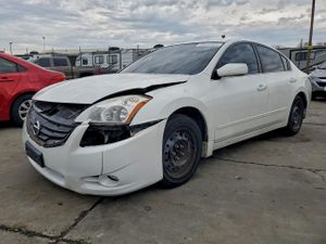 Nissan Altima BASE 2.5L 4 2012
