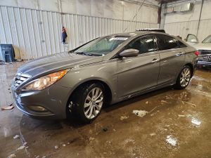 Hyundai Sonata SE 2.4L 4 2013