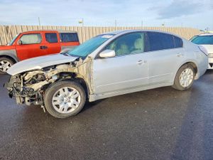 Nissan Altima BASE 2.5L 4 2011