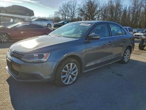 Volkswagen Jetta SE 2.5L 5 2013