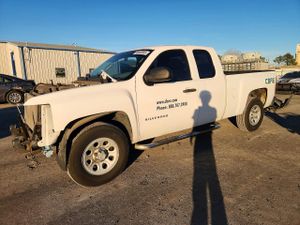 Chevrolet Silverado 1500 C1500 4.8L 8 2011