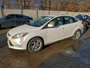 Ford Focus SEL 2.0L 4 2012