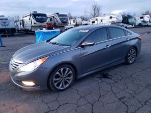 Hyundai Sonata SE 2.4L 4 2014