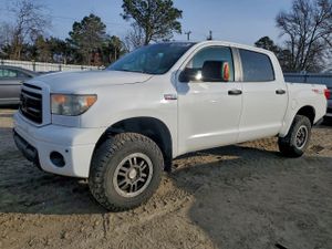 Toyota Tundra CREWMAX SR5 5.7L 8 2012
