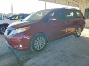 Toyota Sienna XLE 3.5L 6 2013