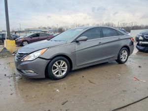Hyundai Sonata GLS 2.4L 4 2013