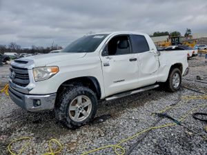 Toyota Tundra DOUBLE CAB SR 5.7L 8 2015