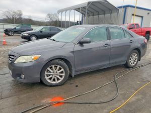 Toyota Camry BASE 2.5L 4 2011