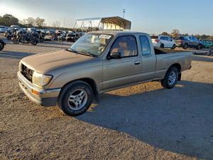 Toyota Tacoma XTRACAB 2.4L 4 1997