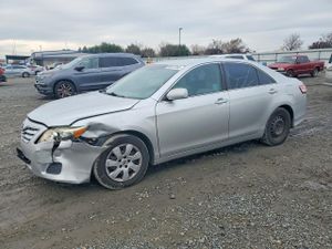 Toyota Camry BASE 2.5L 4 2010