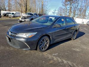 Toyota Camry LE 2.5L 4 2015